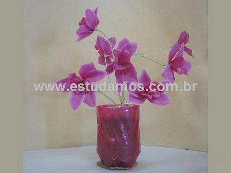 Vaso de Flor em Garrafa Pet